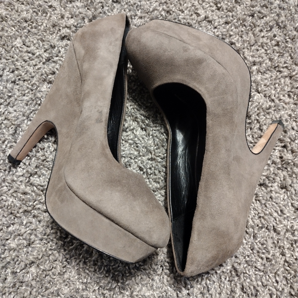 Dolce Vita | Size 8.5 | Gray Suede